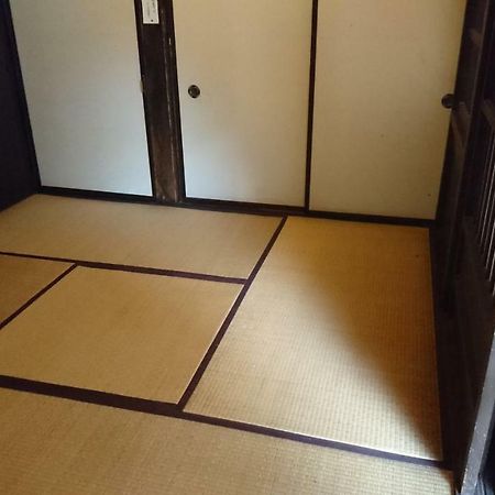 Отель Gokayama Gassho No Sato Nanto Экстерьер фото