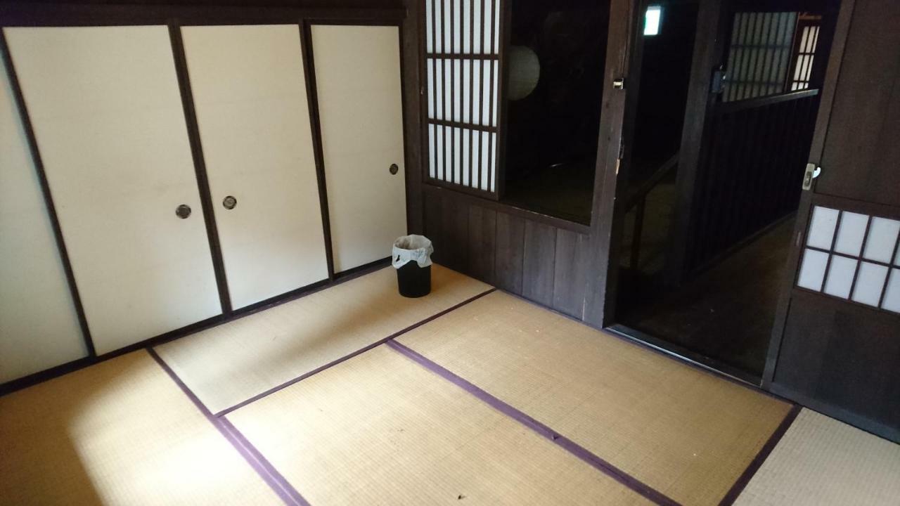 Отель Gokayama Gassho No Sato Nanto Экстерьер фото